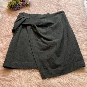 Aritzia Babaton Jethro Faux Twist Wrap Mini Skirt Dark Grey Check Plaid Size 8